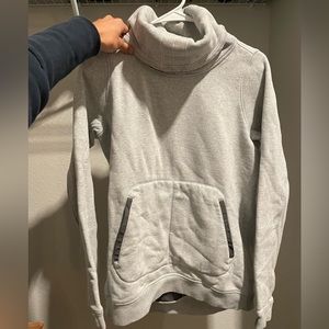 Lululemon Pull Over